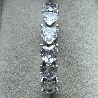 Anillo Alianza Corazones Transparentes Pandora Vista Desde Atrás