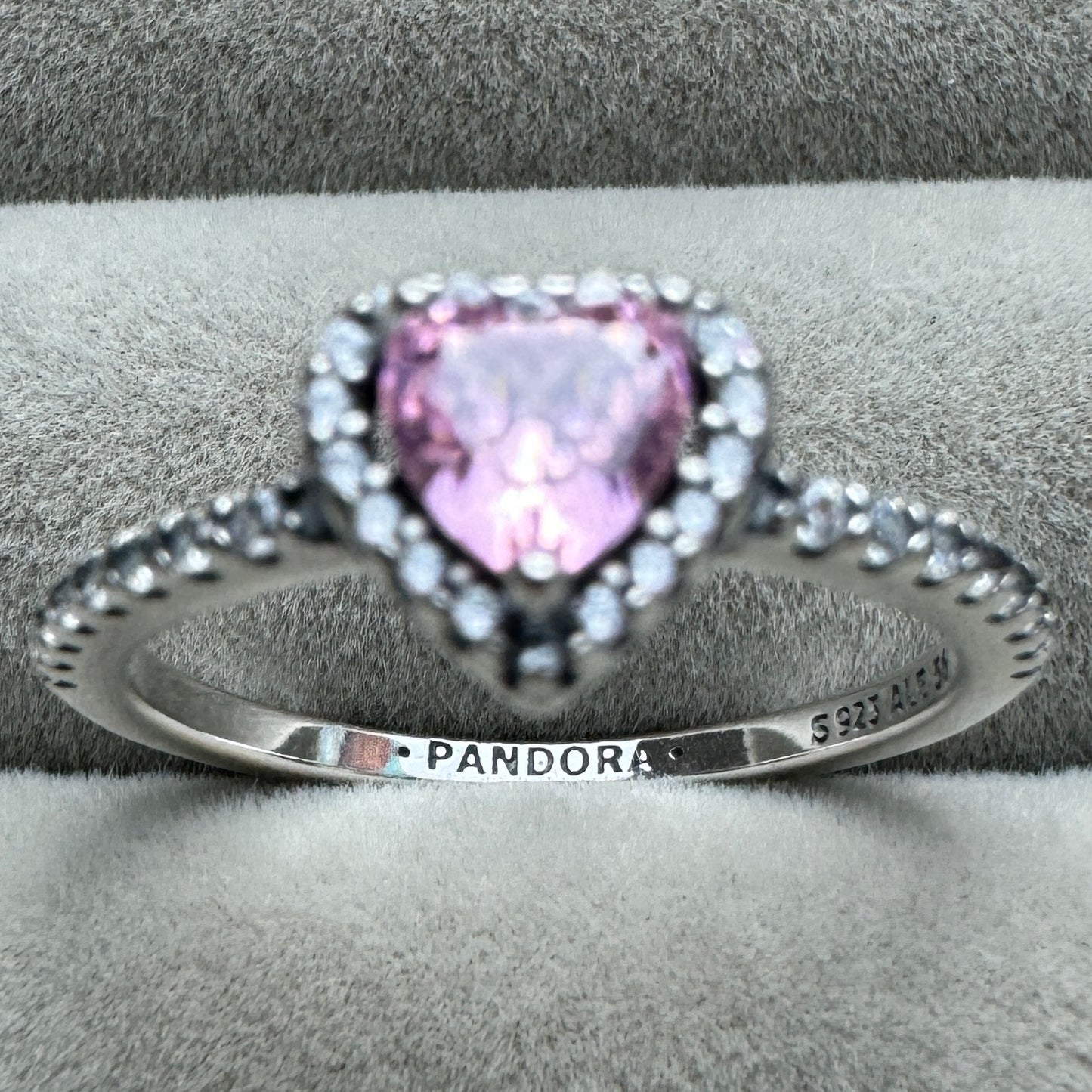 Anillo Corazón Nivelado Rosa Brillante Vista Desde Arriba