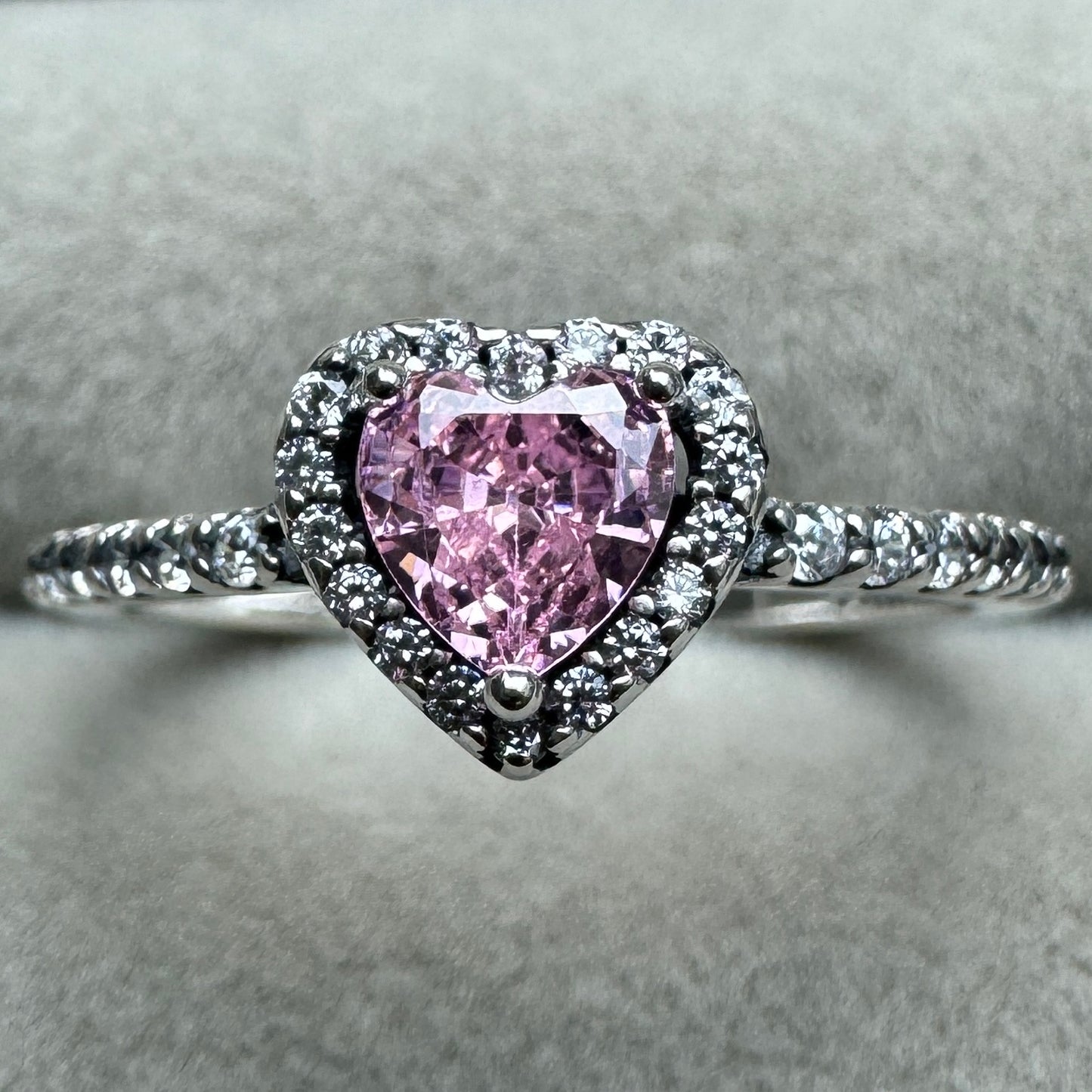 Anillo Corazón Nivelado Rosa Brillante Vists Frontal