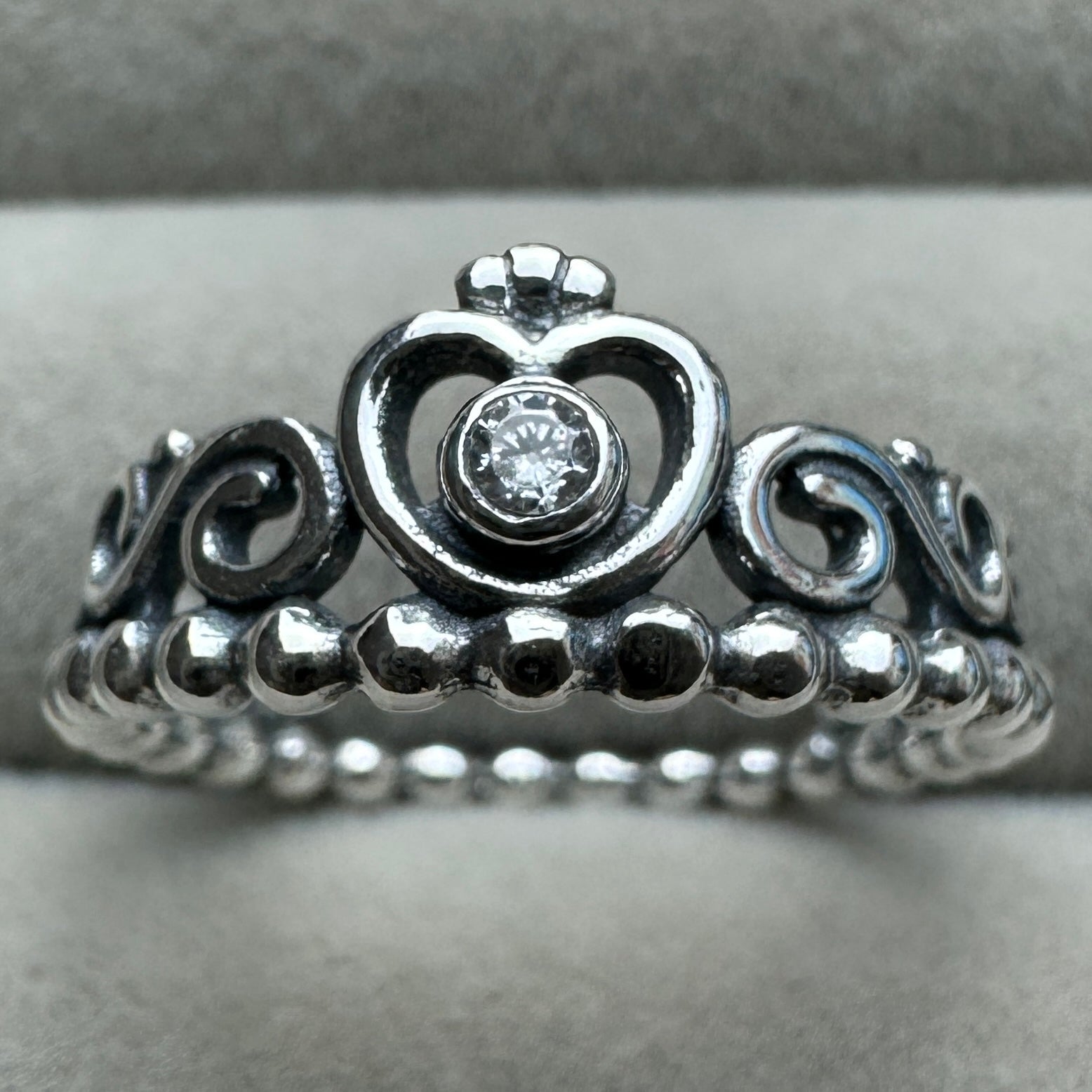 Anillo Corona Princesa Pandora Vista Frontal