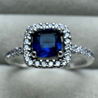 Anillo Halo Cuadrado Azul Pandora Vista Frontal