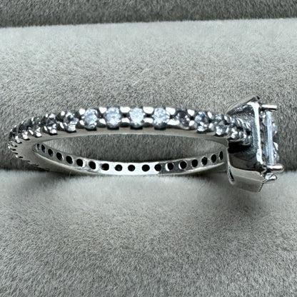 Anillo Halo Cuadrado Brillante Pandora Vista Lateral