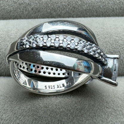 Anillo Moño Entrelazado Doble Fila Pavé Pandora Vista Lateral