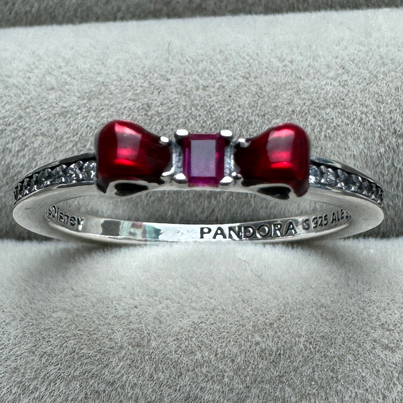 Anillo Princesa Blanca Nieves Disney Pandora Vista Desde Adentro