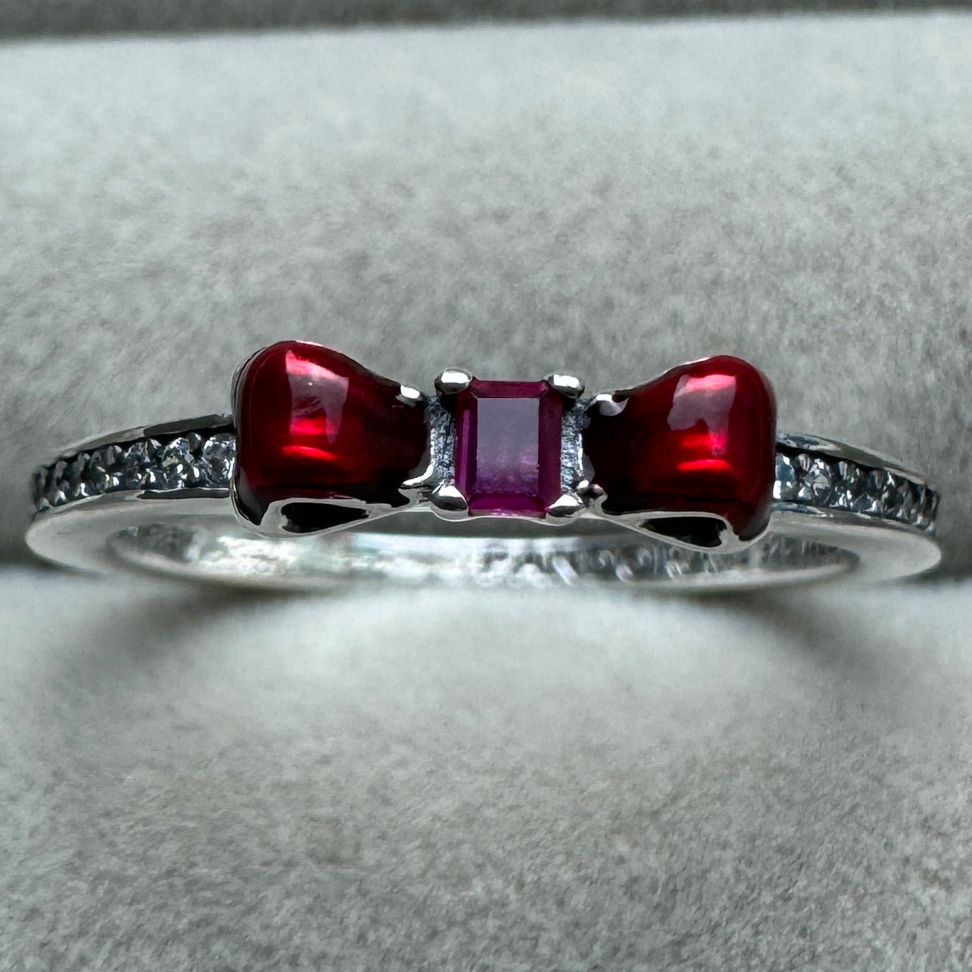 Anillo Princesa Blanca Nieves Disney Pandora Vista Frontal