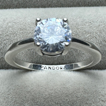Anillo Zirconia Brillante Pandora Vista Desde Arriba