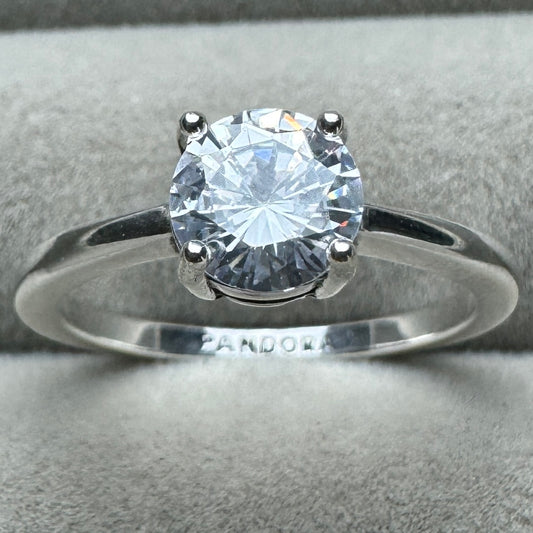 Anillo Zirconia Brillante Pandora Vista Frontal