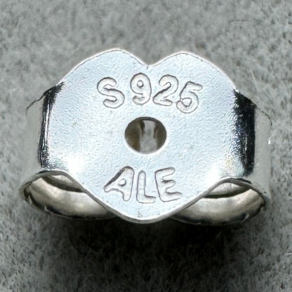 Aretes Corazón Nivelado Rojo Brillante Pandora Vista De La Mariposa