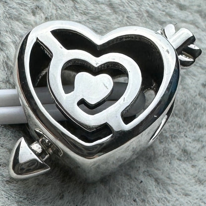 Charm Corazón Flecha Atravesada