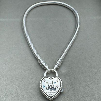 Brazalete Flexible Candado Corazón Castillo De Disney Parks Pandora Vista Frontal