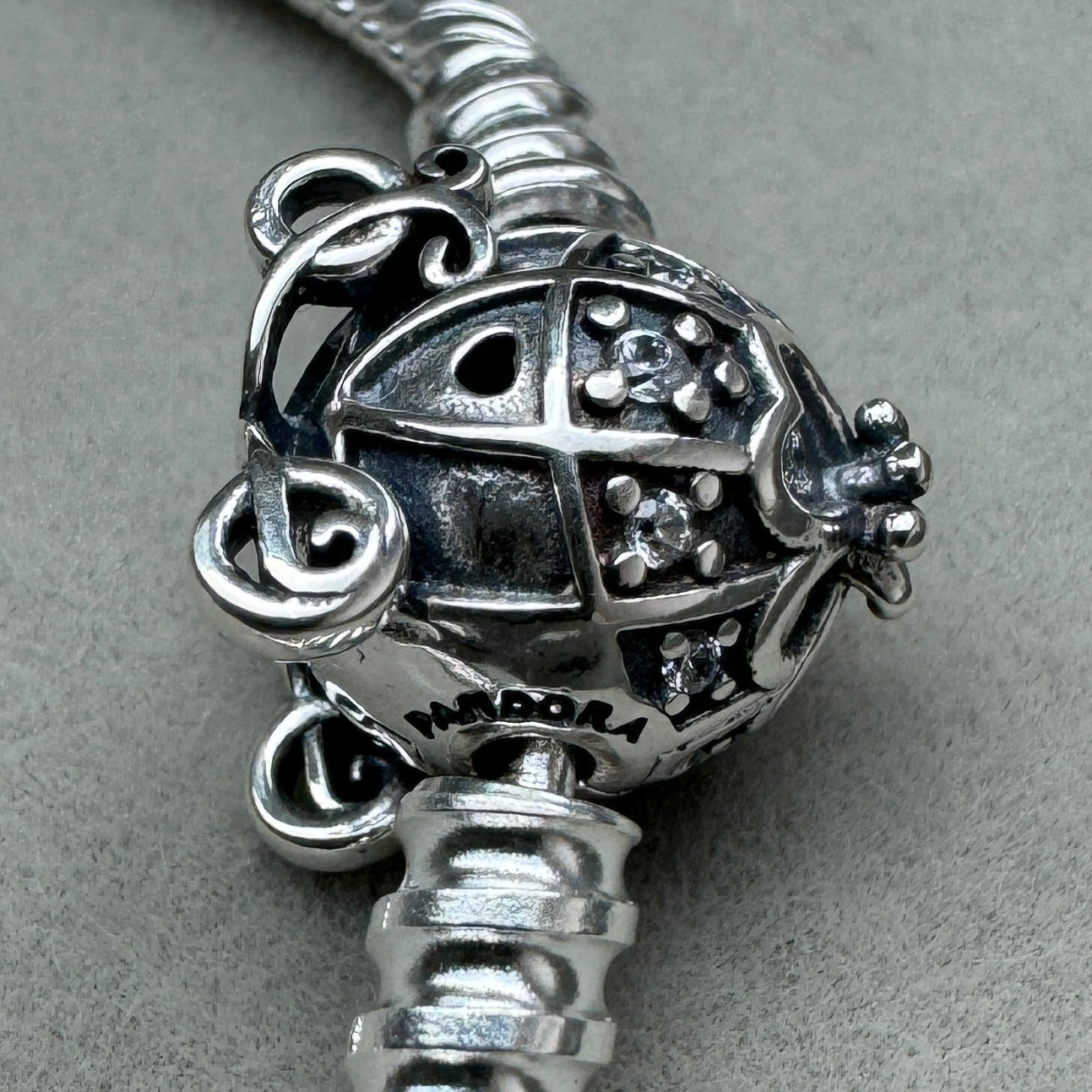 Brazalete Flexible Cierre Carruaje De Cenicienta Disney Pandora Broche Del Costado