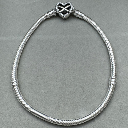 Brazalete Flexible Cierre Corazon Infinito Familiar Pandora Vista Frontal