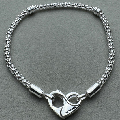 Brazalete Flexible Delgado Corazón Pandora Vista Desde Atrás