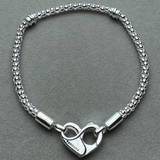 Brazalete Flexible Delgado Corazón Pandora Vista Frontal