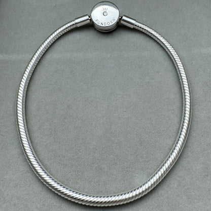 Brazalete Flexible Halo Pandora Vista Desde Atrás