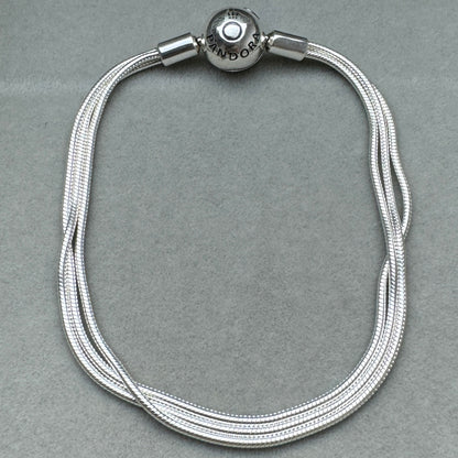 Brazalete Multi Serpiente Pandora Vista Desde Atrás