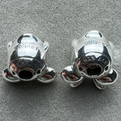 Brazalete Rígido Mickey Y Minnie Disney Pandora Vista Desde Abajo De Los Broches