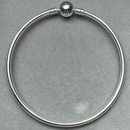 Brazalete Rígido Redondo Pandora Vista Frontal