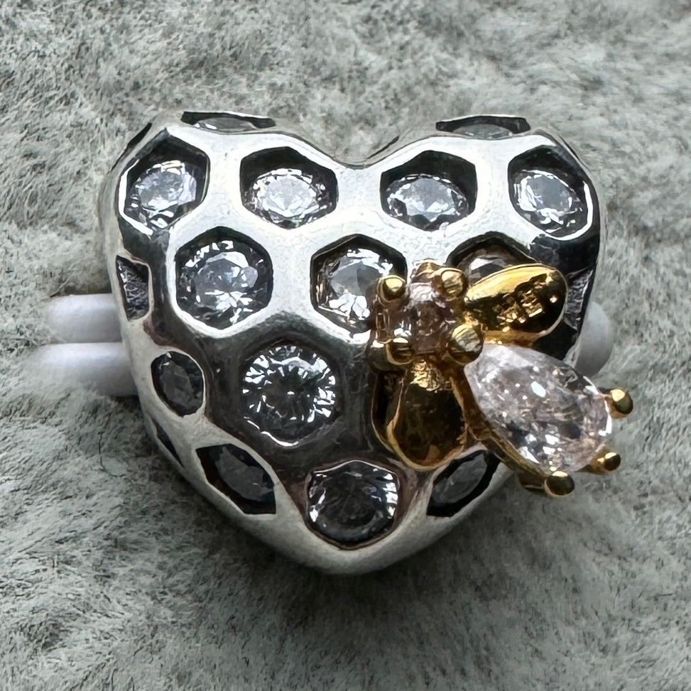 Charm Corazón Miel Y Abeja
