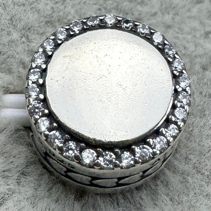 Charm Redondo Brillante