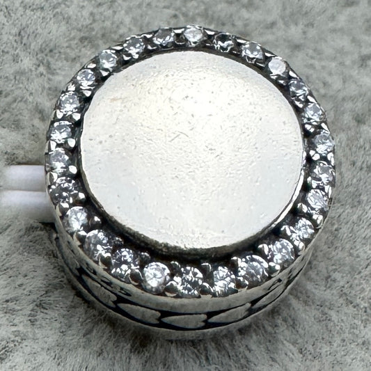 Charm Redondo Brillante