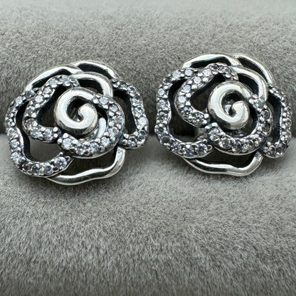 Aretes Flores Brillantes 2