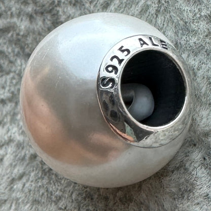 Charm Redondo Blanco