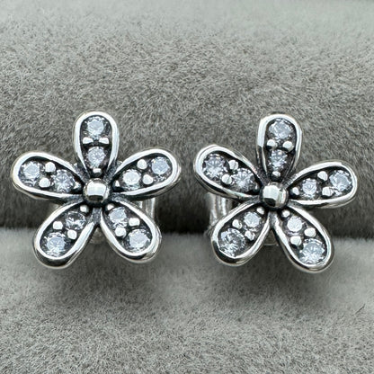 Aretes Flores Brillantes Transparentes