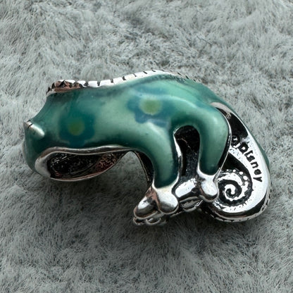 Charm Camaleón Pascal Que Cambia De Color Princesa Rapunzel Disney