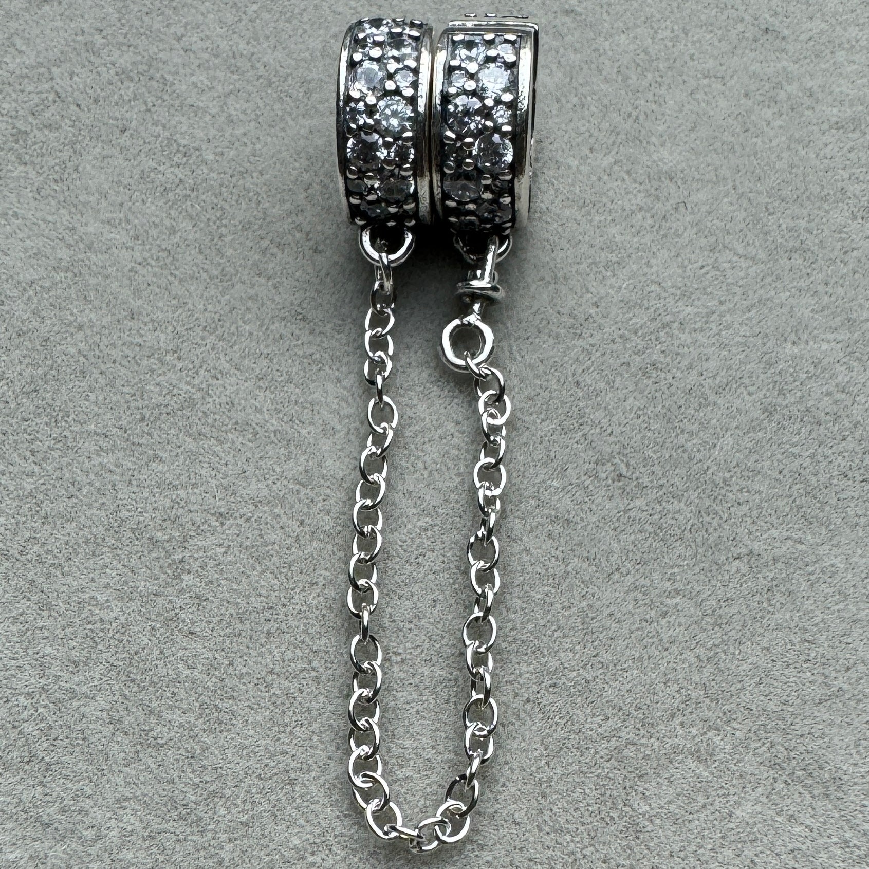 Cadena De Seguridad Clip Pavé Pandora Vista Frontal