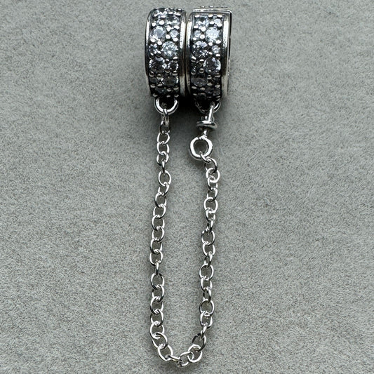Cadena De Seguridad Clip Pavé Pandora Vista Frontal