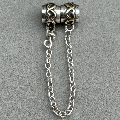 Cadena De Seguridad Corazones Dorados Pandora Vista Frontal