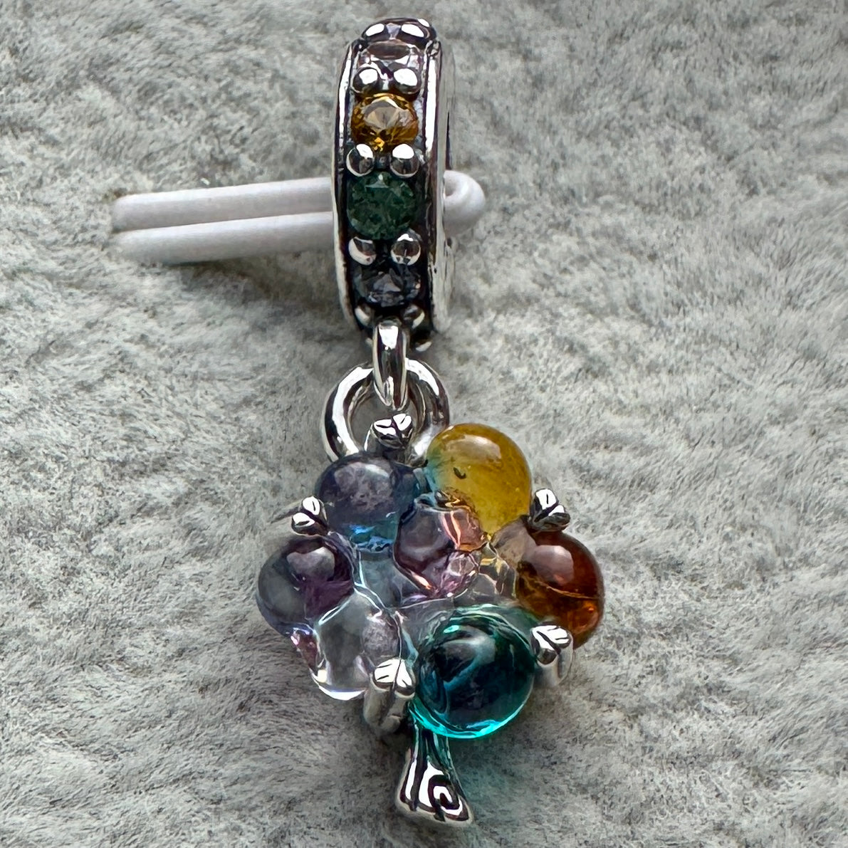Charm Árbol Colgante De Colores Pandora Vista Frontal