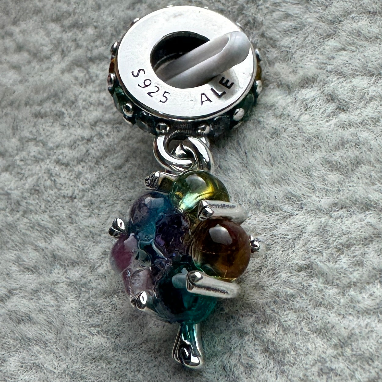 Charm Árbol Colgante De Colores Pandora Vista Lateral