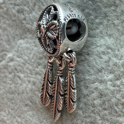 Charm Atrapasueños Pandora Vista Lateral