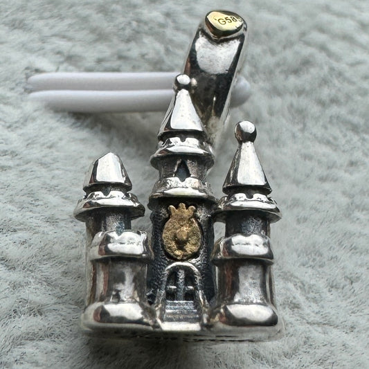 Charm Castillo Pandora Vista Frontal