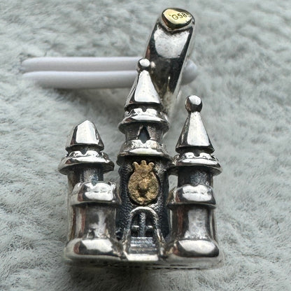 Charm Castillo Pandora Vista Frontal