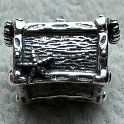 Charm Cofre Marino Concha Y Estrellas Pandora Vista Desde Atrás