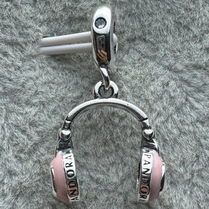 Charm Colgante Audífonos Rosas Pandora Vista Desde Atrás