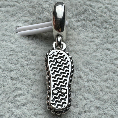 Charm Colgante Chancla Pandora Vista Desde Atrás
