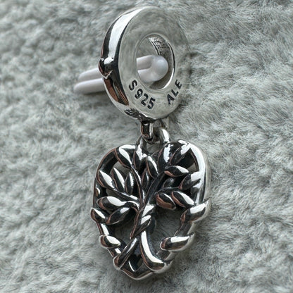 Charm Colgante Corazón Árbol Familiar Pandora Vista Lateral