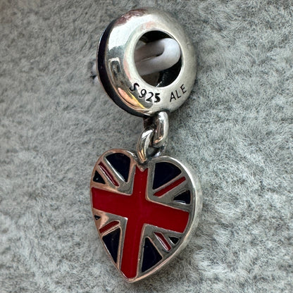 Charm Colgante Corazón Bandera De Gran Bretaña Pandora Vista Lateral