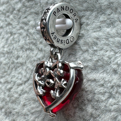Charm Colgante Corazón Rojo Cristal De Murano Mickey Y Minnie Disney Pandora Vista Del Costado