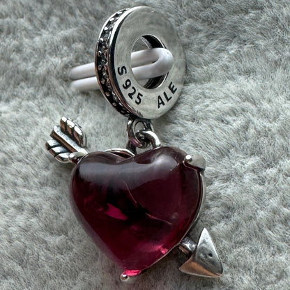 Charm Colgante Corazón Rojo Love De Cristal De Murano Pandora Vista Lateral