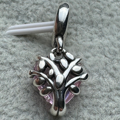 Charm Colgante Corazón Rosa De Cristal De Murano Y Árbol De La Familia Pandora Vista Desde Atrás