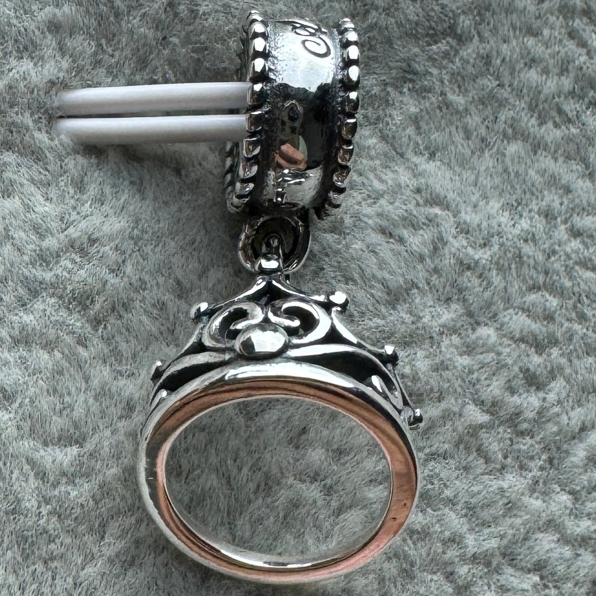 Charm Colgante Corona Princesa Ariel Sirenita Disney Pandora Vista Frontal