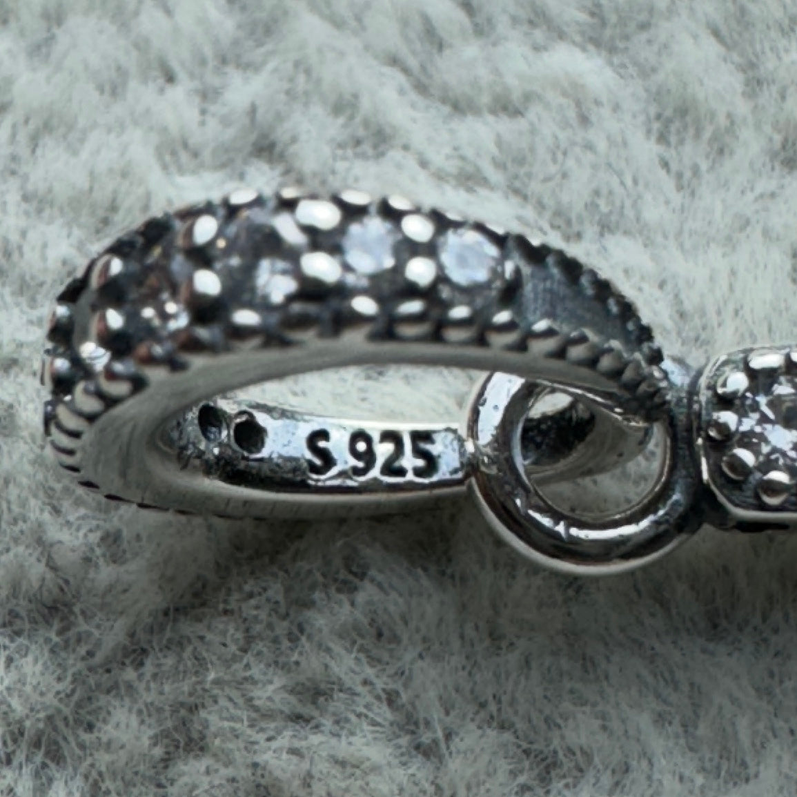 Charm Colgante Cruz Brillante 2 Pandora Vista Del Aro