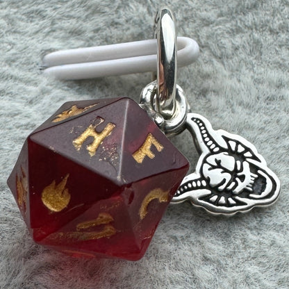 Charm Colgante Dado Club Del Fuego Infernal Stranger Things Pandora Vista Frontal
