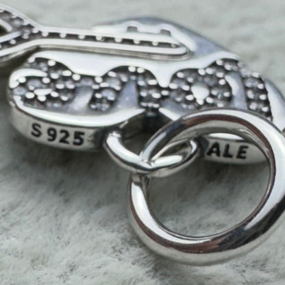 Charm Colgante Divisible Corazón Y Llave Amor Love Pandora Vista Desde Arriba