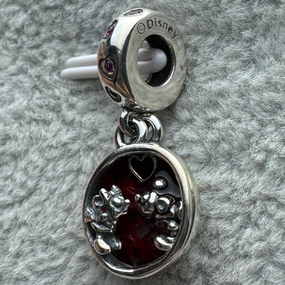 Charm Colgante Doble Amor Y Besos Mickey Y Minnie Disney Pandora Vista Lateral